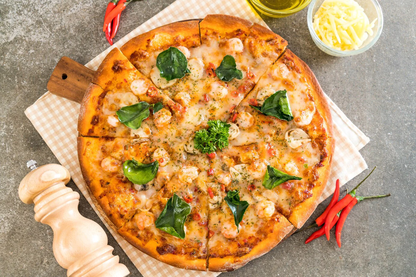 SPICY SHRIMP PIZZA